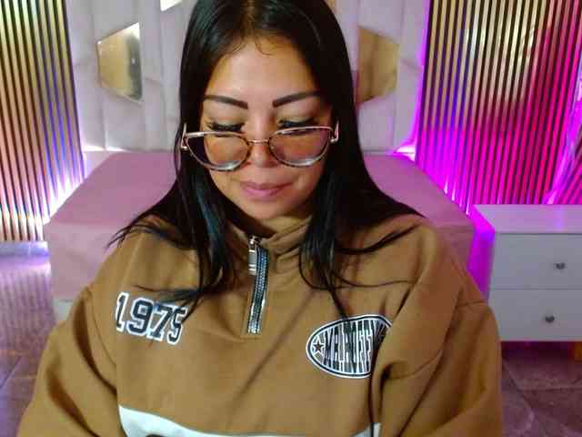 martina-tay webcam