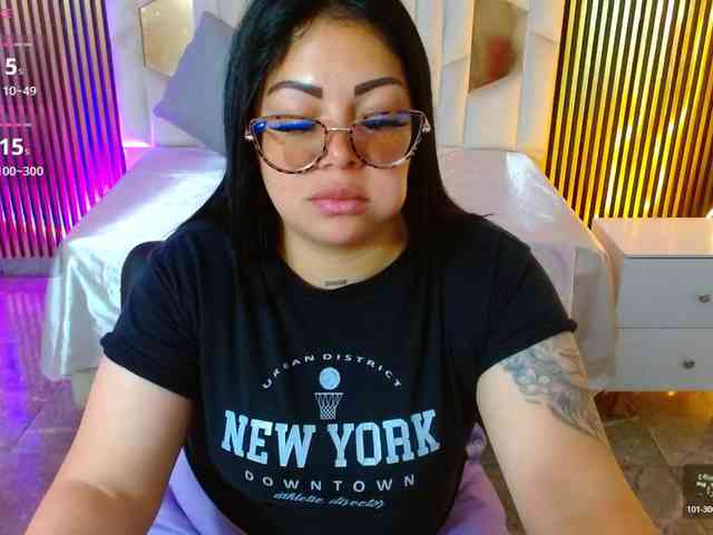 martina-tay