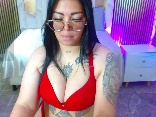 martina-tay webcam