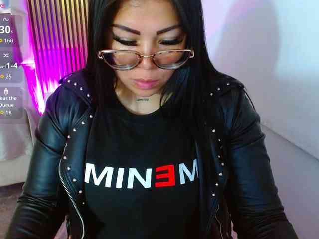 martina-tay