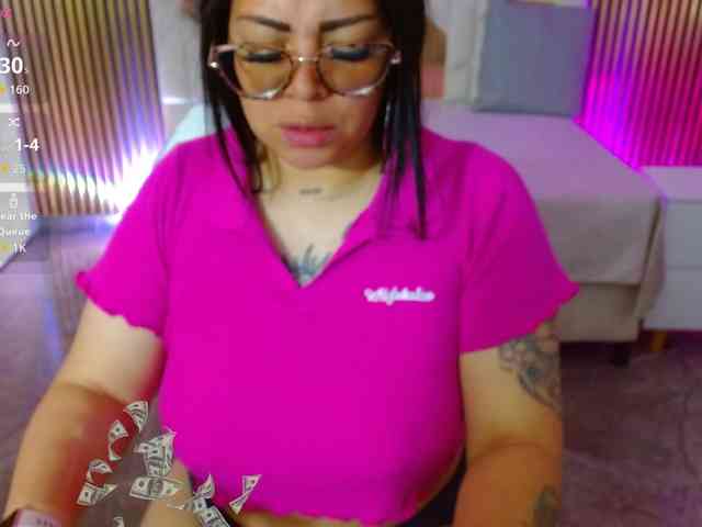 martina-tay
