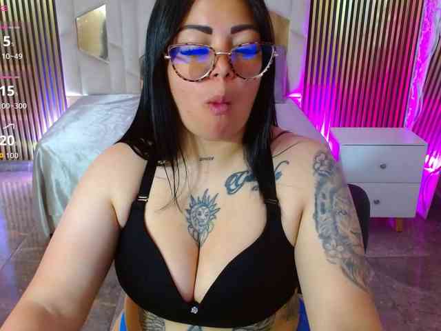 martina-tay webcam