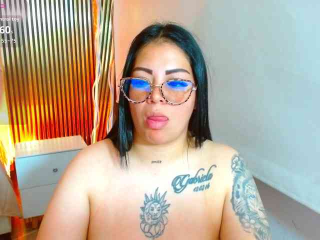 martina-tay webcam