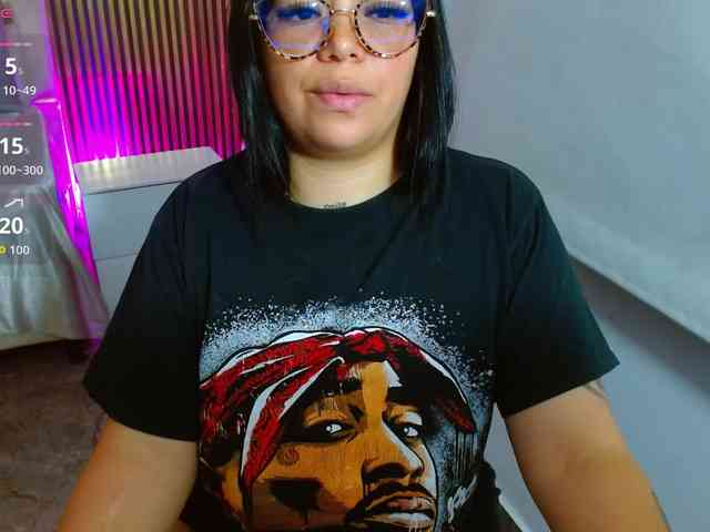 martina-tay