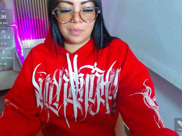 martina-tay