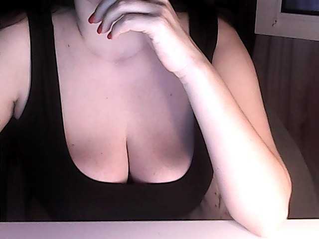 NikaKrasina live cam on BongaCams