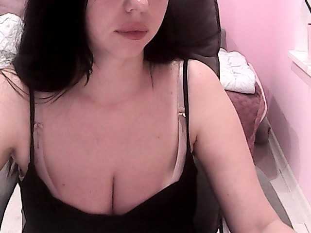 NikaKrasina live cam on BongaCams