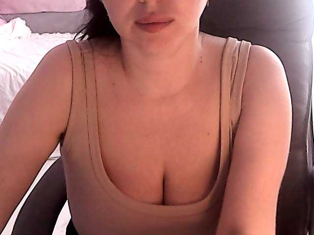 NikaKrasina, en directo ahora en BongaCams