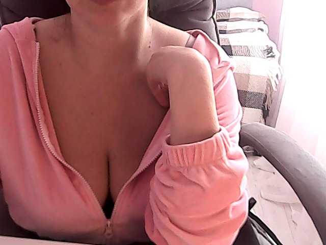 NikaKrasina live cam on BongaCams