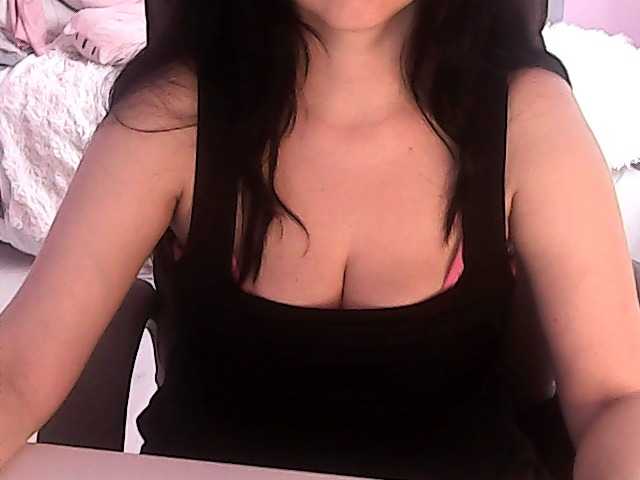 NikaKrasina live cam on BongaCams