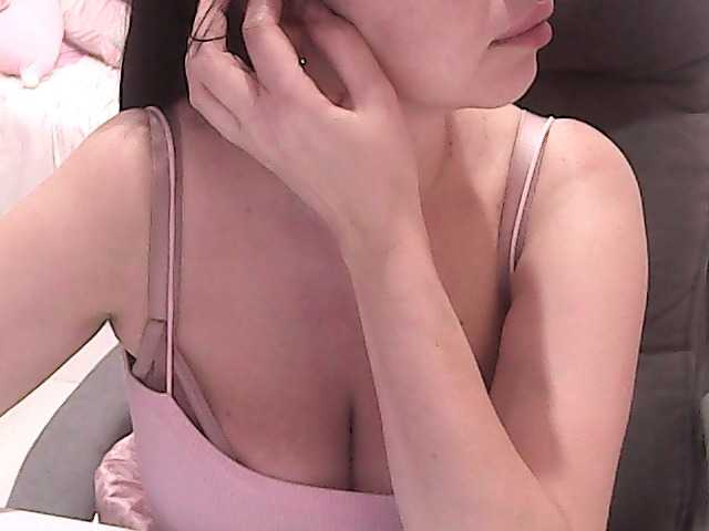 NikaKrasina live cam on BongaCams