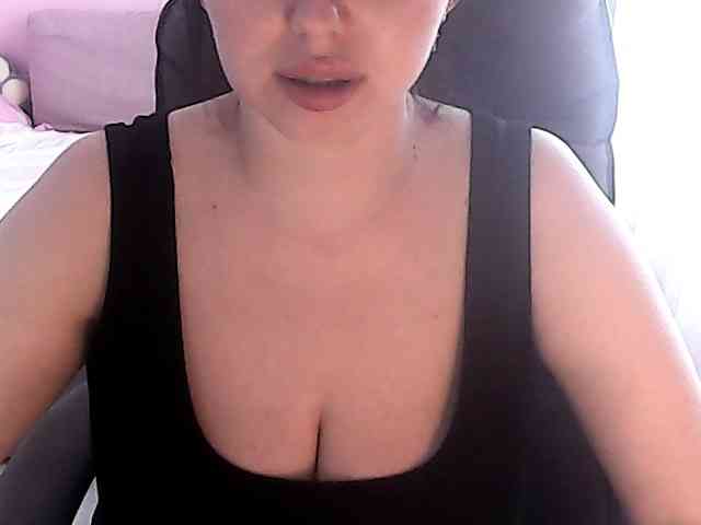 NikaKrasina webcam