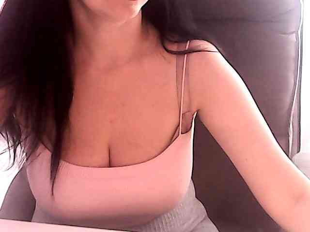 NikaKrasina webcam
