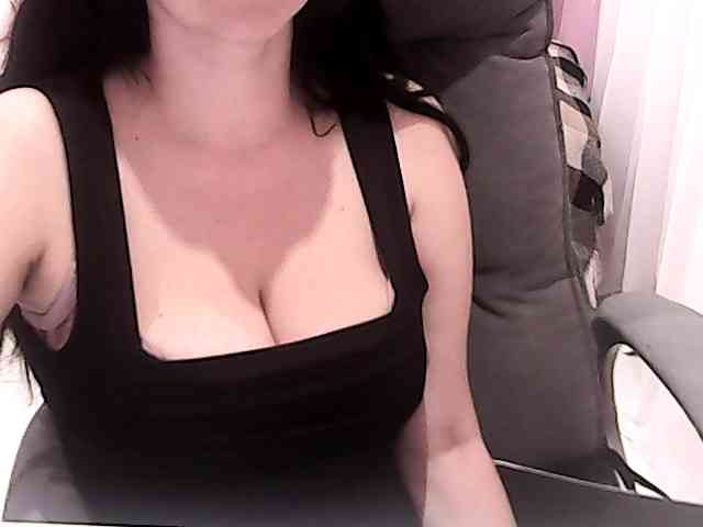 NikaKrasina webcam