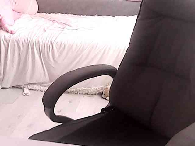 NikaKrasina webcam