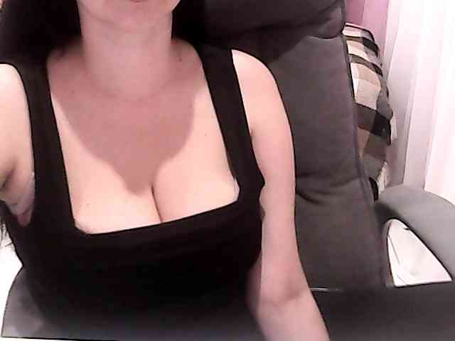 NikaKrasina webcam