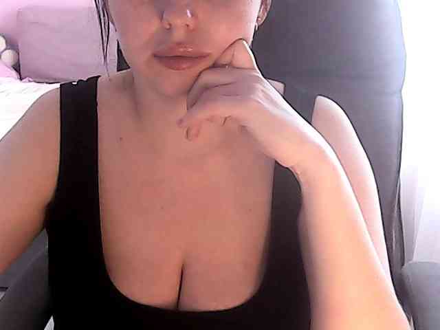 NikaKrasina webcam