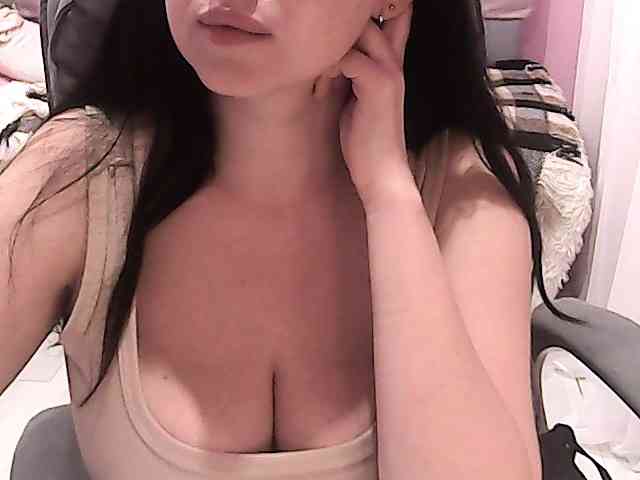 NikaKrasina webcam