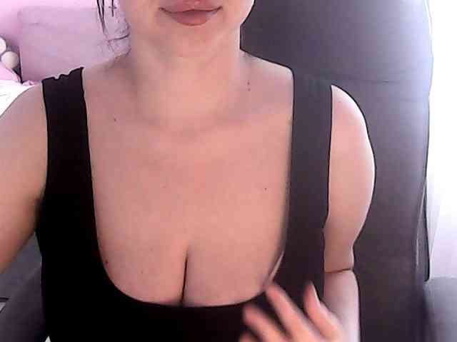 NikaKrasina webcam