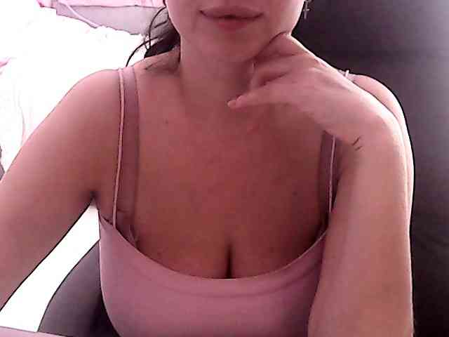 NikaKrasina webcam