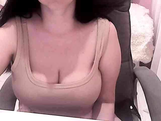 NikaKrasina webcam