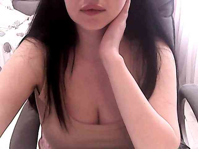 NikaKrasina webcam
