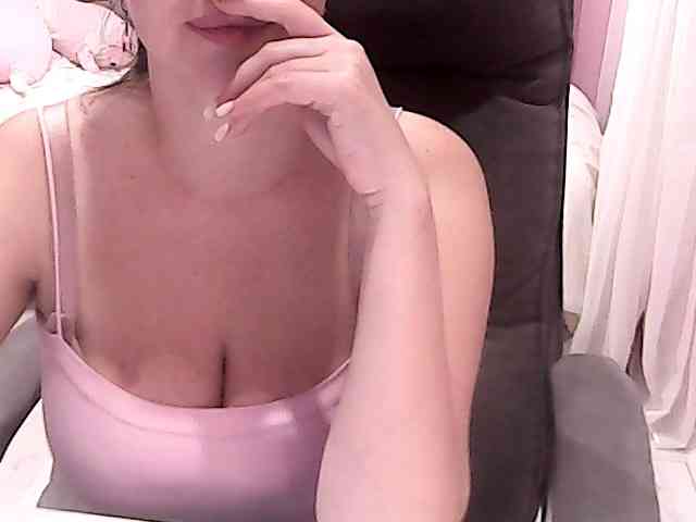 NikaKrasina webcam