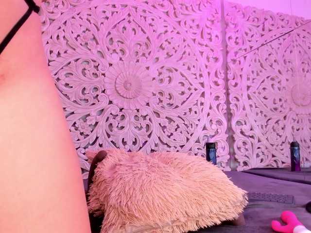 antonnella-lopez live cam preview