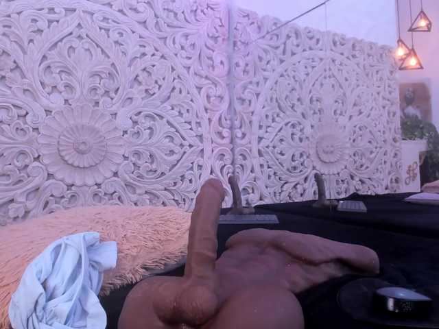 antonnella-lopez live cam on BongaCams
