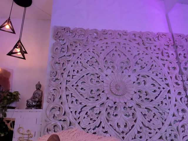 antonnella-lopez live cam on BongaCams