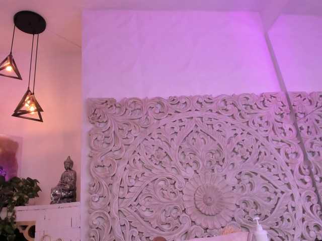 antonnella-lopez live cam on BongaCams