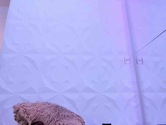 antonnella-lopez webcam
