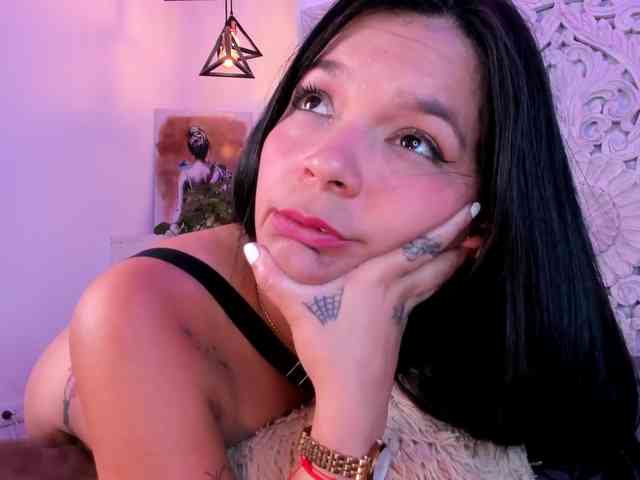 antonnella-lopez webcam