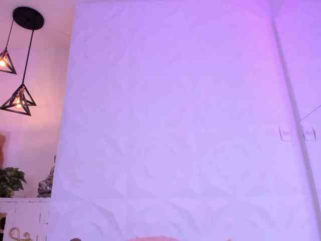 antonnella-lopez's live room