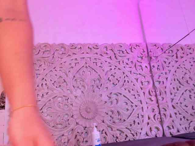 antonnella-lopez webcam