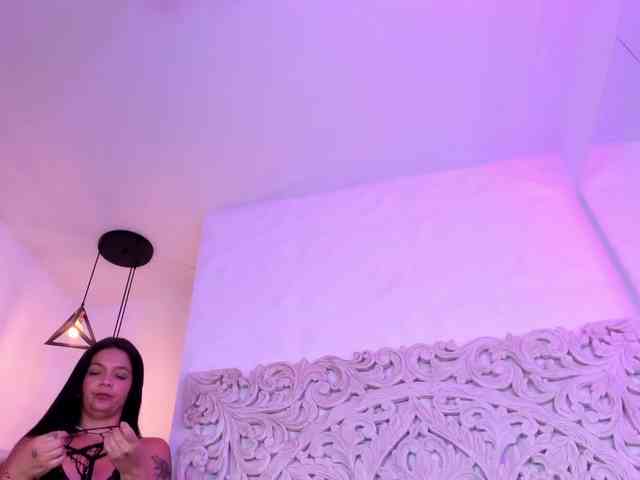 antonnella-lopez webcam