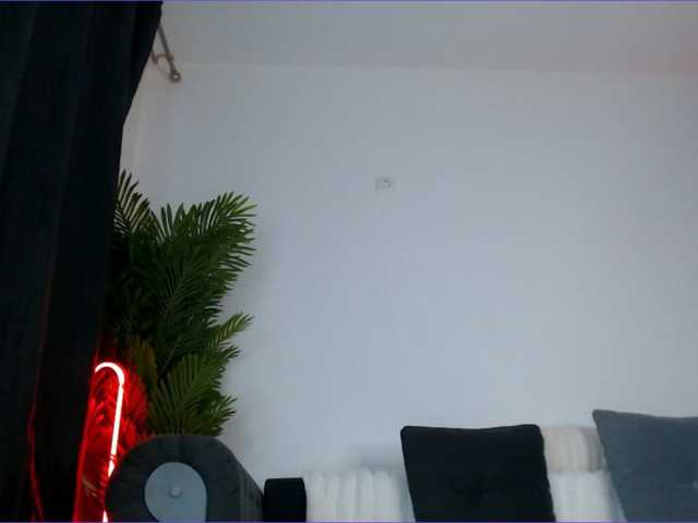 arianatattoos live cam on BongaCams