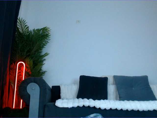 arianatattoos live cam on BongaCams