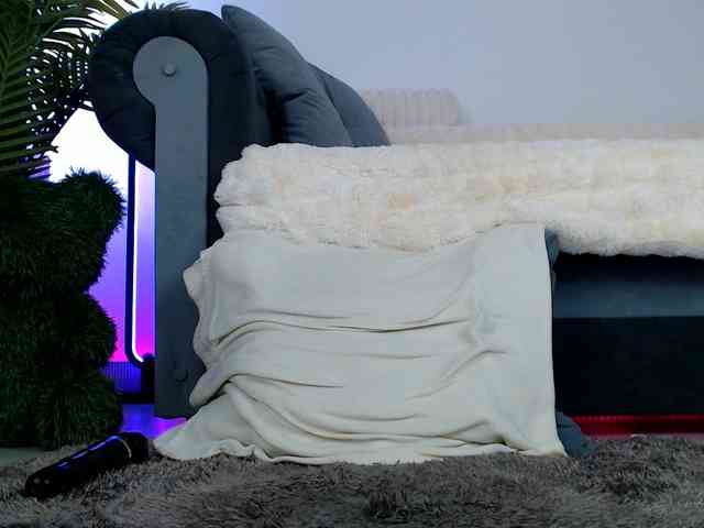 arianatattoos webcam