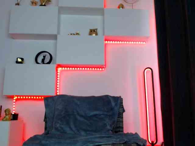 arianatattoos Live Webcam on BongaCams