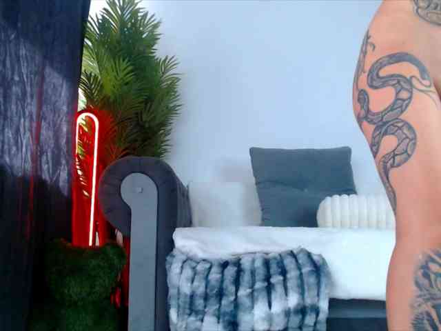 arianatattoos