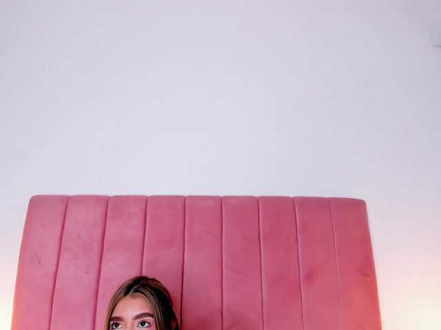 CristalHart live cam on BongaCams