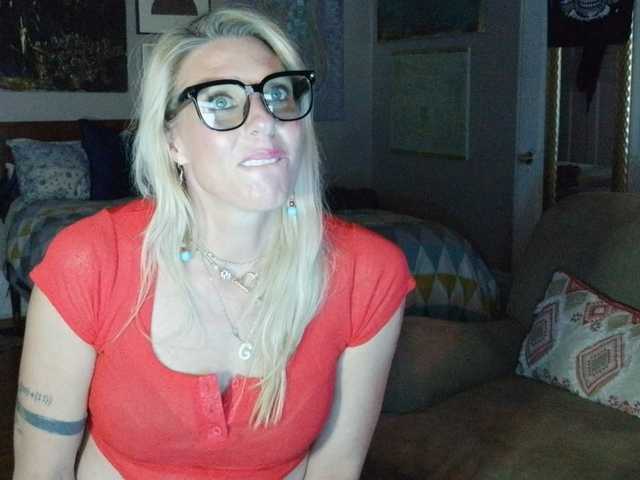 mylfGlama live cam on BongaCams