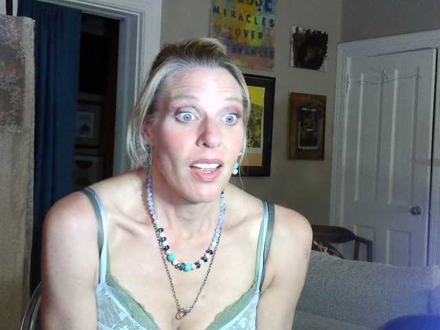 mylfGlama's BongaCams show and profile