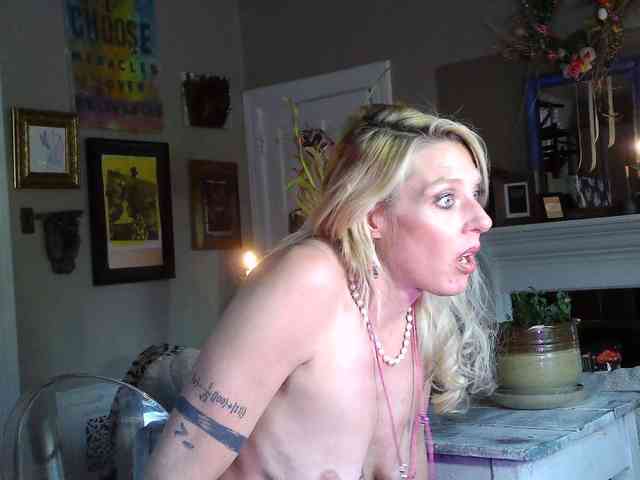 mylfGlama webcam