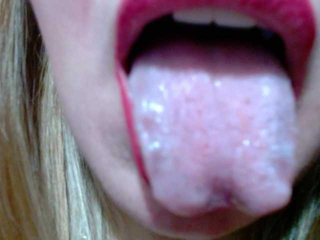 isabellacen live cam on BongaCams