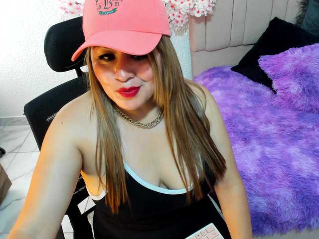 isabellacen live cam on BongaCams