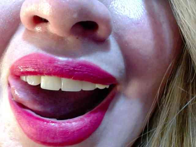 Isabellacen - Girl 
