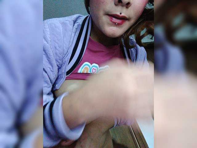 Marcela98 live cam on BongaCams