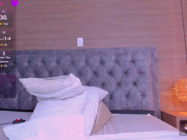 victoria-01 live cam on BongaCams